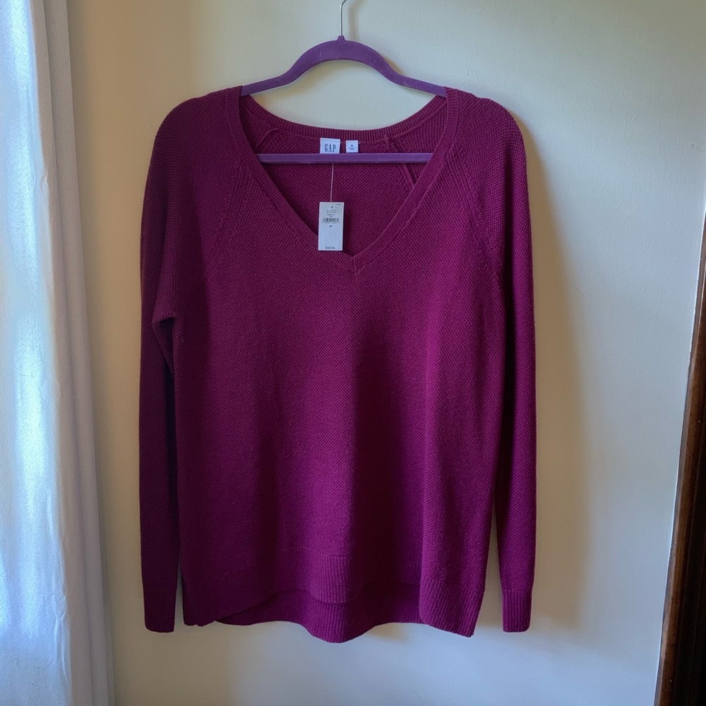 NWT - GAP Merino Wool Blend Sweater Size - M